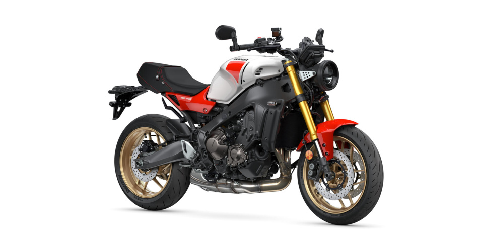 2025-yamaha-xs850-eu-legend_red-360-degrees-001-03