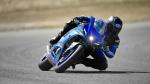 2022-yamaha-yzf700r7-eu-icon_blue_-action-004-03