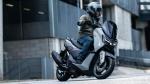 2026-yamaha-g125ymsv-eu-ceramic_grey-action-004-03